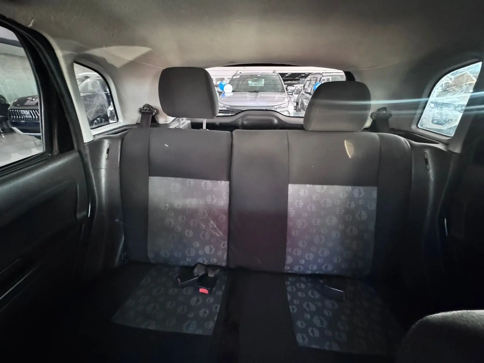 FORD Fiesta Hatch - Foto