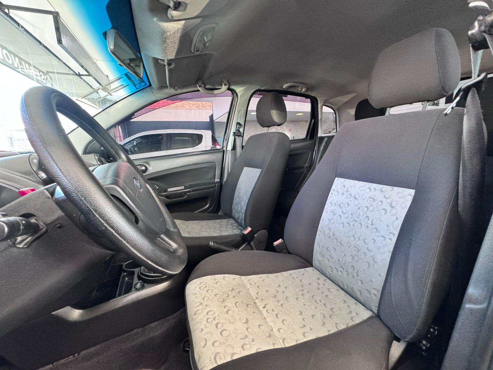 FORD Fiesta Hatch - Foto