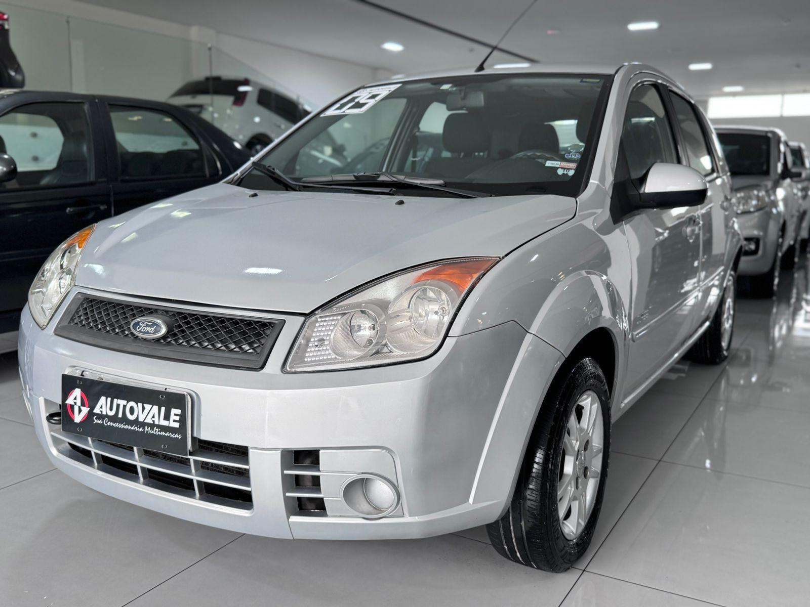 FORD Fiesta Hatch - Foto