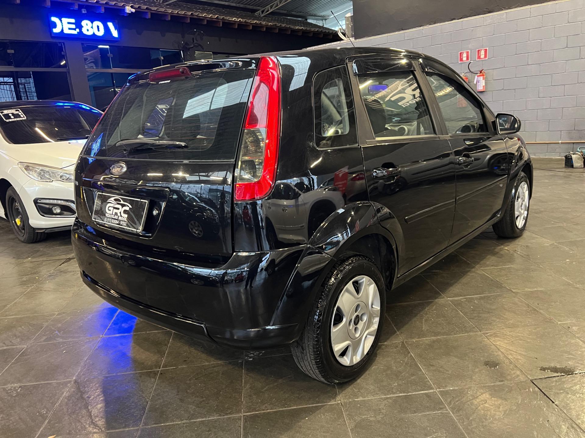 FORD Fiesta Hatch - Foto