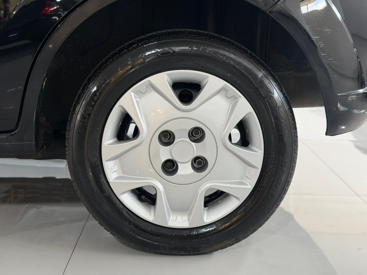 FORD Fiesta Hatch - Foto