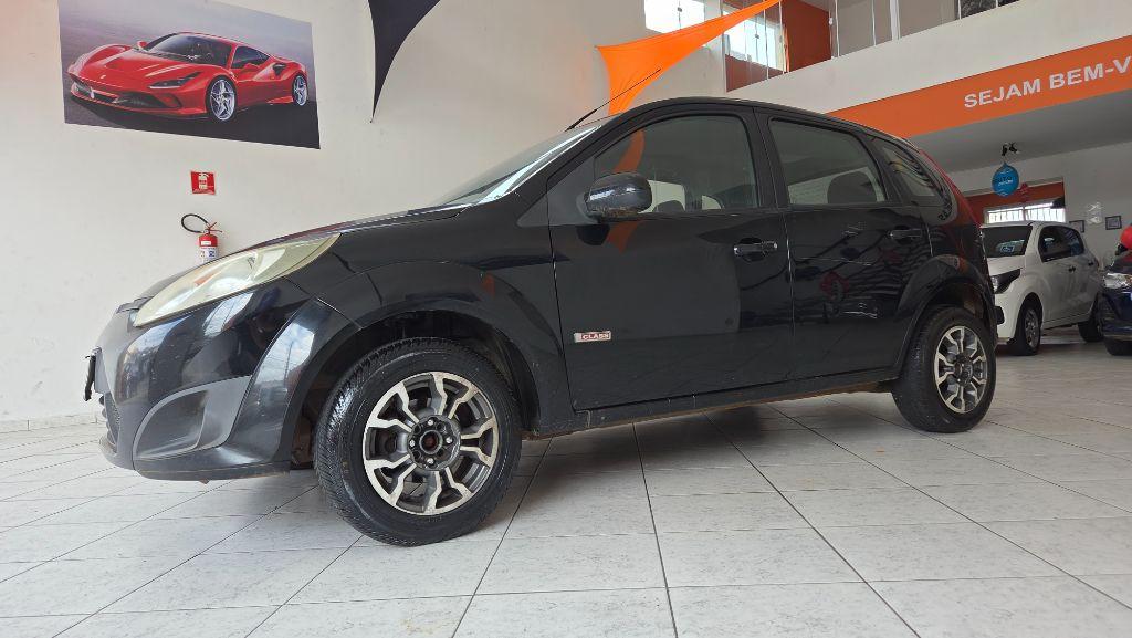 FORD Fiesta Hatch - Foto