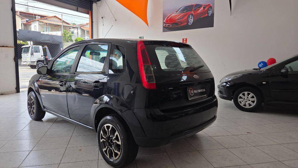 FORD Fiesta Hatch - Foto