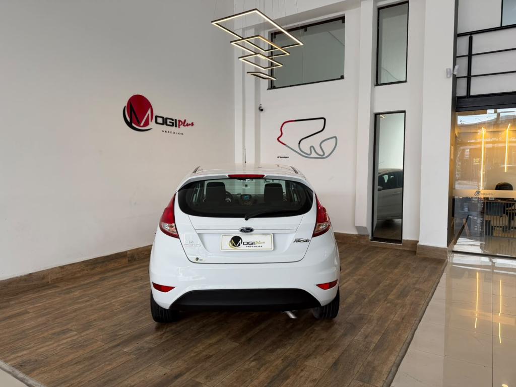 FORD Fiesta Hatch - Foto