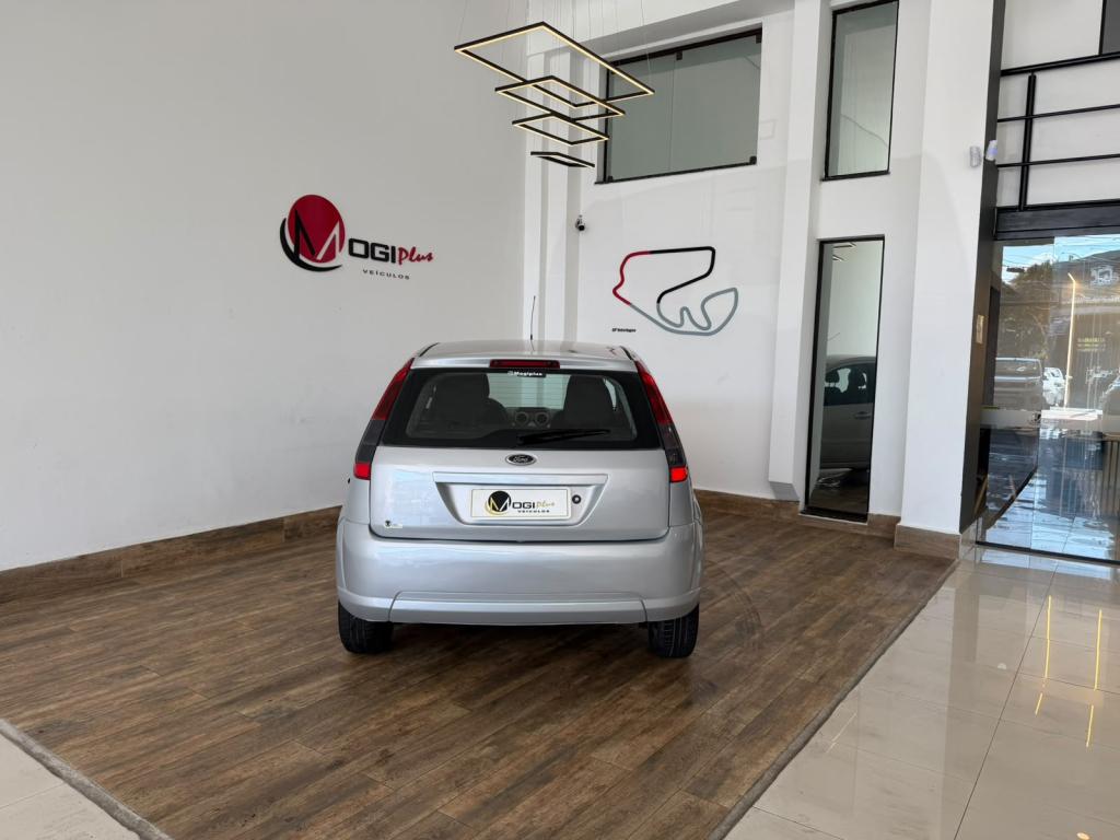 FORD Fiesta Hatch - Foto