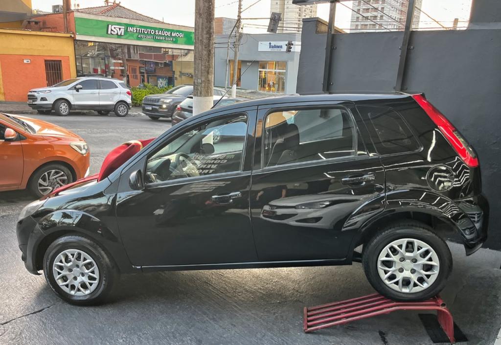 FORD Fiesta Hatch - Foto