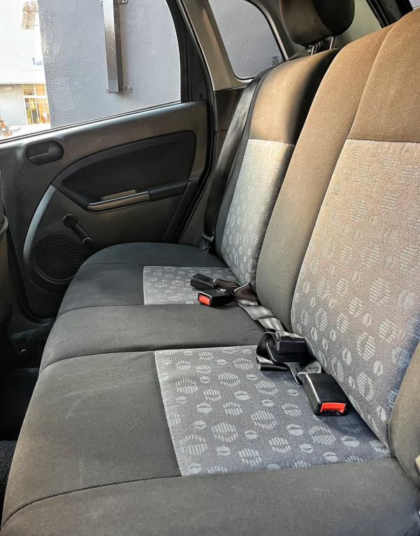 FORD Fiesta Hatch - Foto