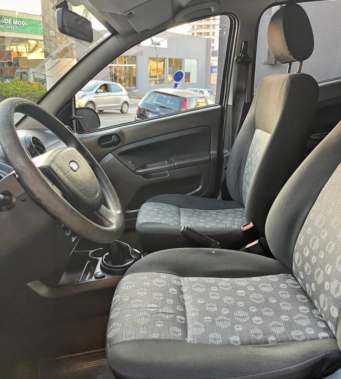 FORD Fiesta Hatch - Foto