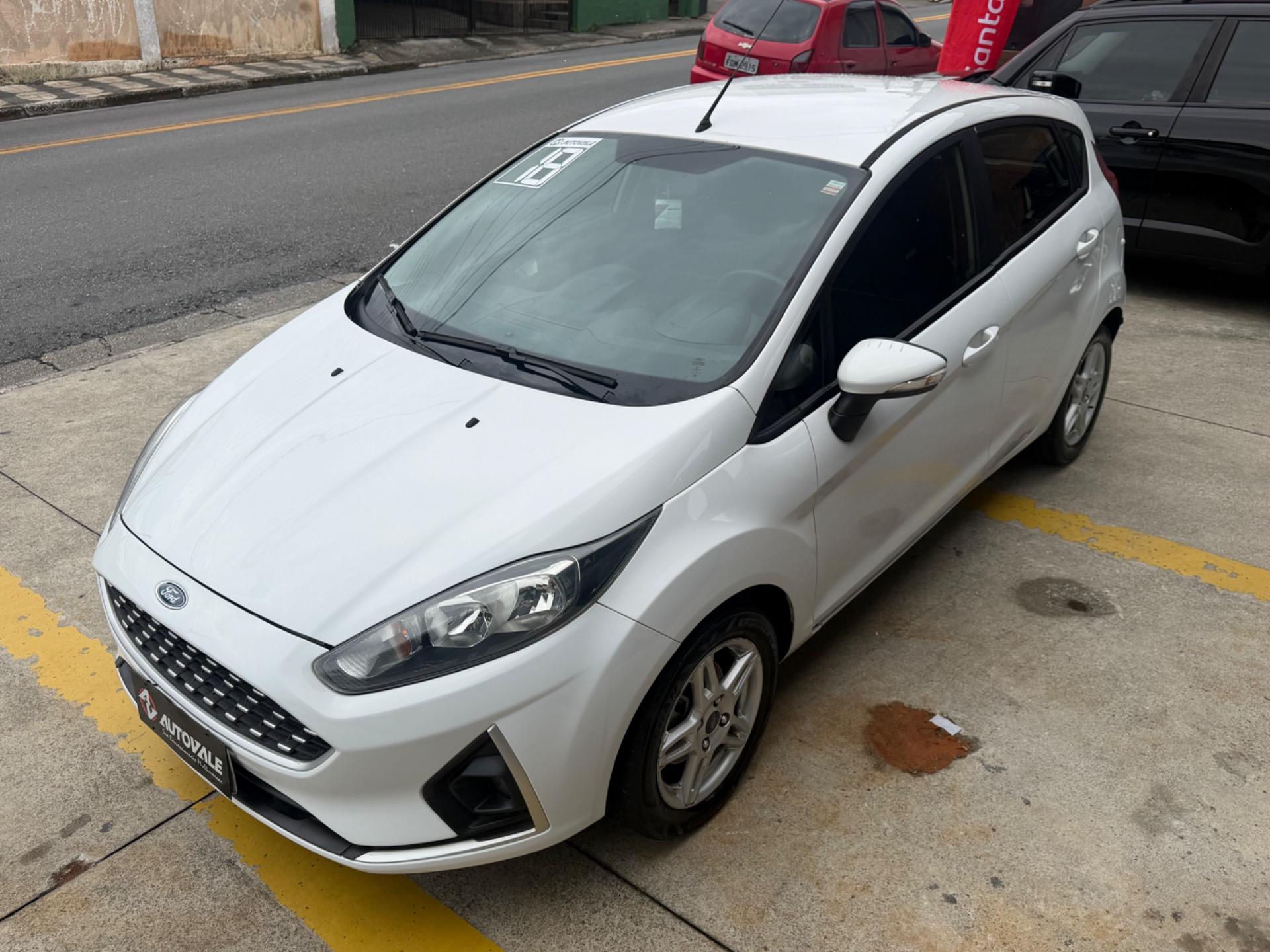 FORD Fiesta Hatch - Foto