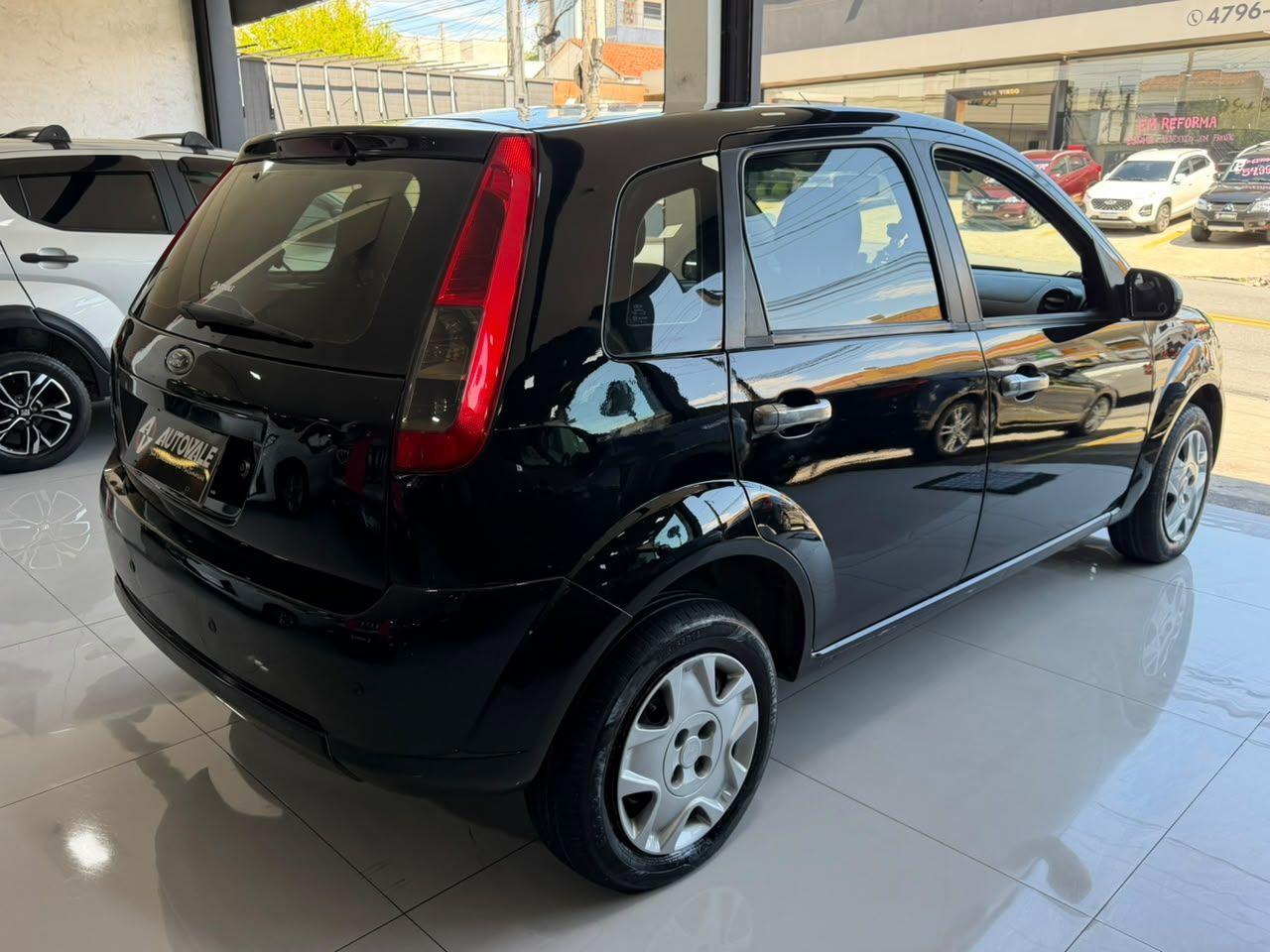 FORD Fiesta Hatch - Foto