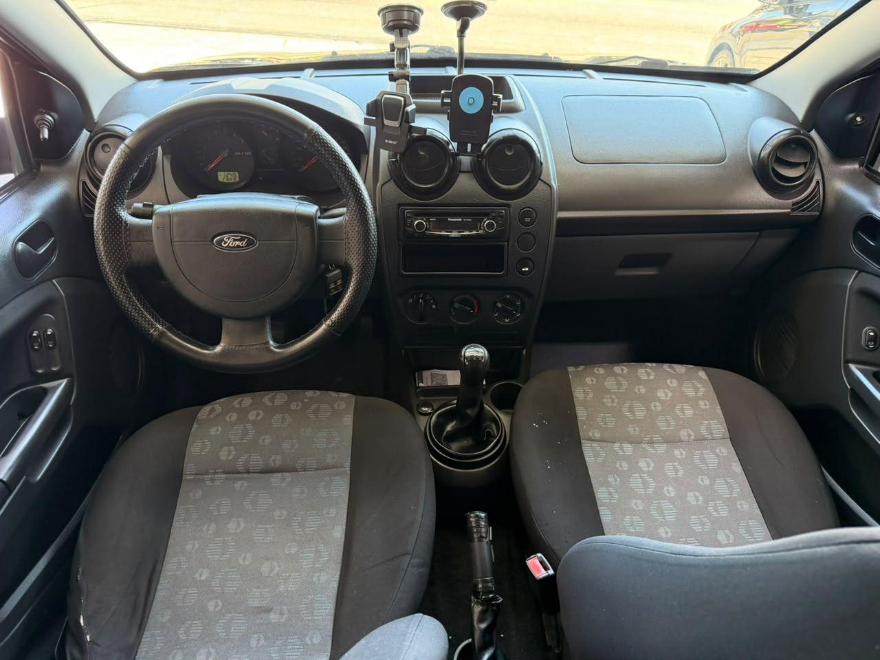 FORD Fiesta Hatch - Foto
