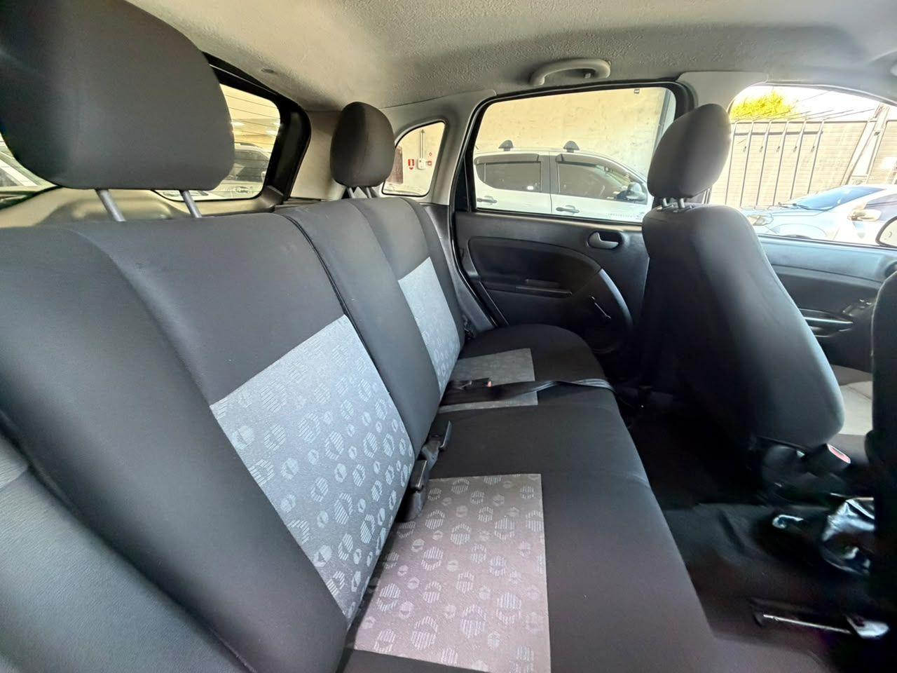 FORD Fiesta Hatch - Foto