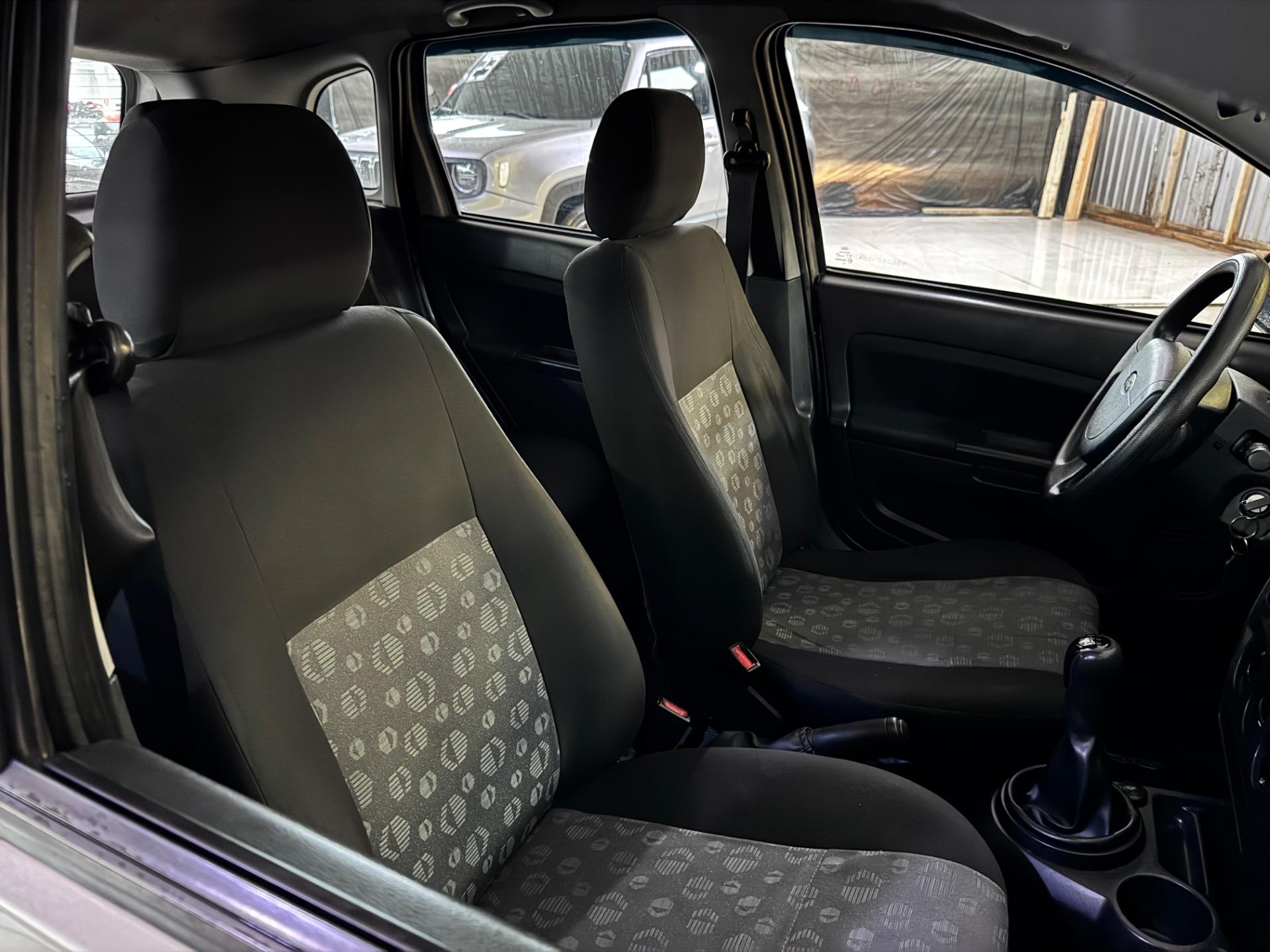FORD Fiesta Hatch - Foto