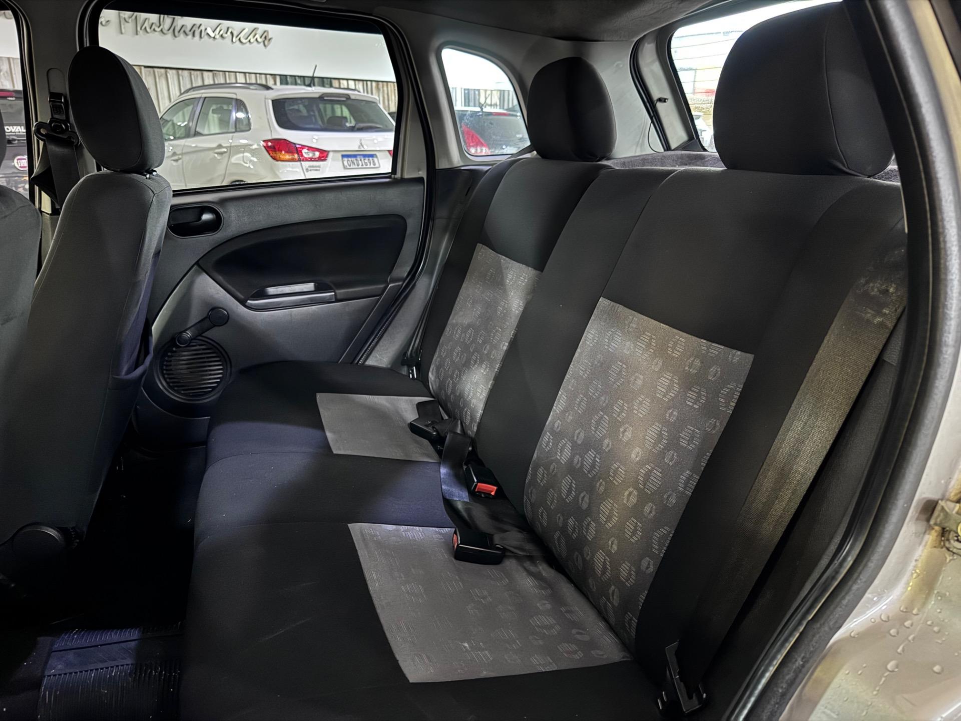 FORD Fiesta Hatch - Foto