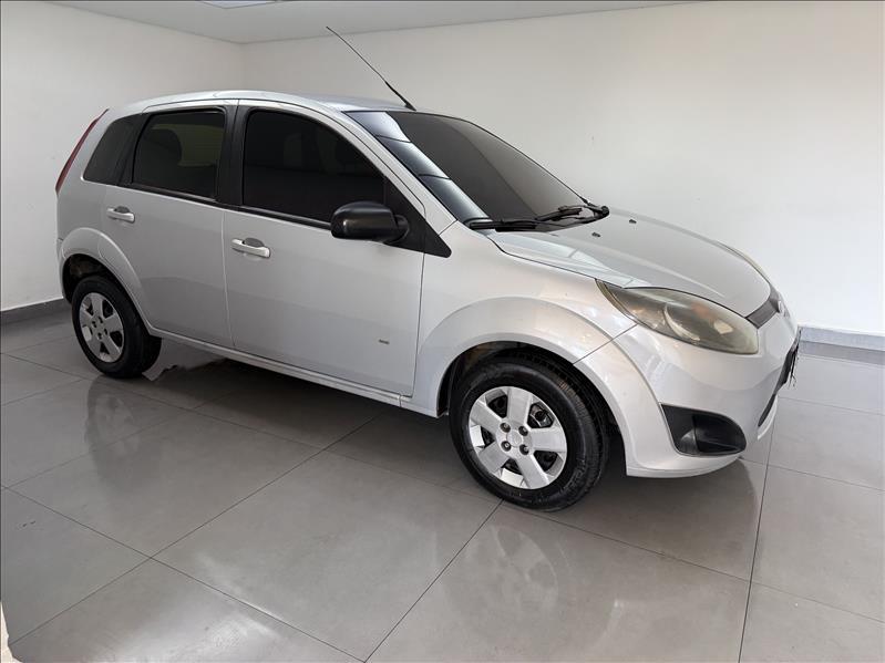 FORD Fiesta Hatch - Foto