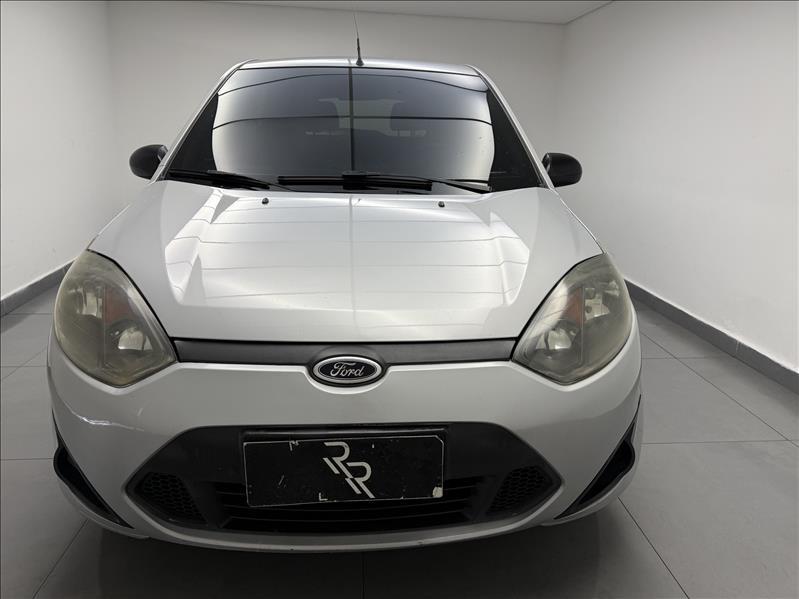 FORD Fiesta Hatch - Foto