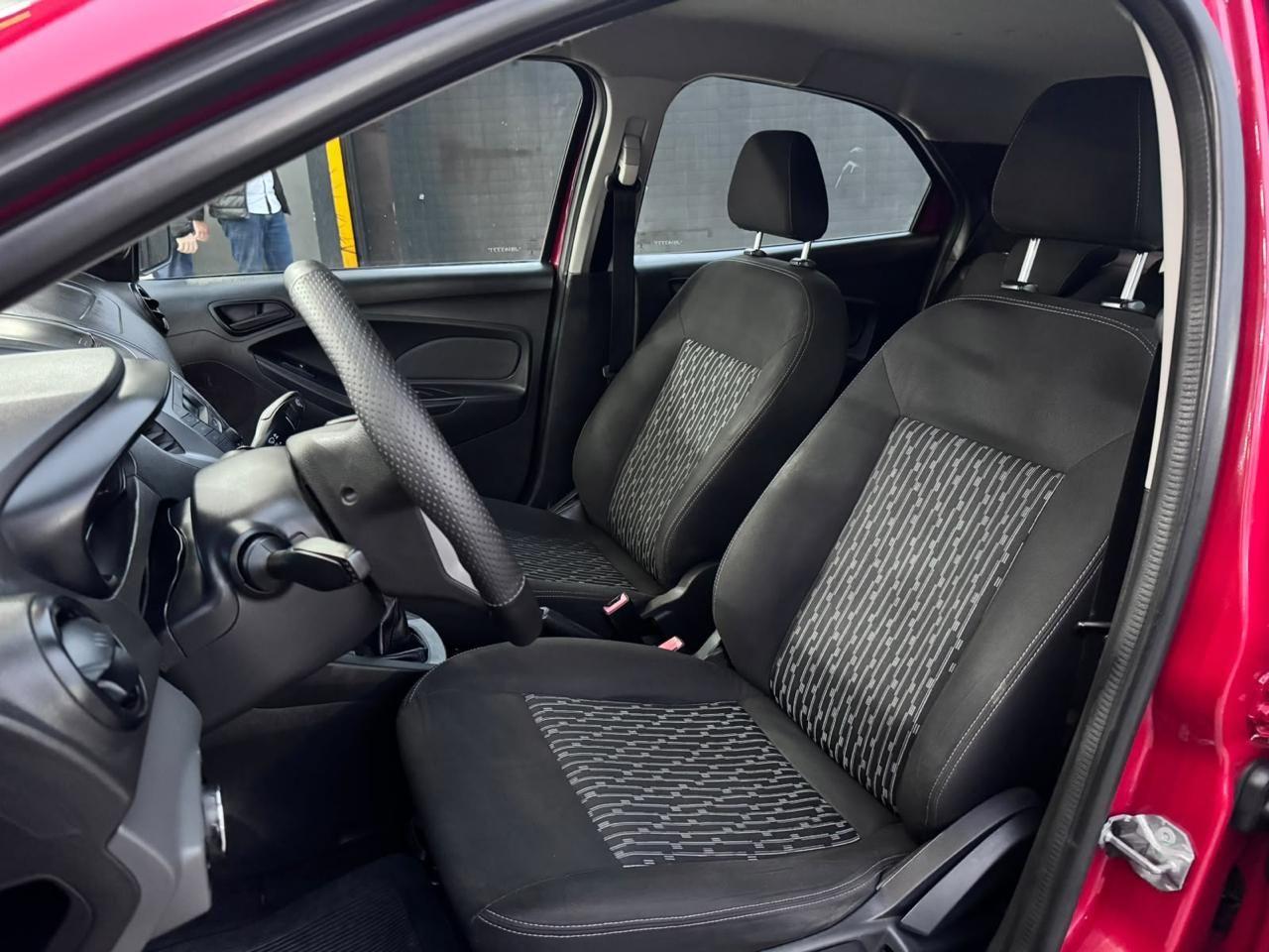 FORD Fiesta Hatch - Foto
