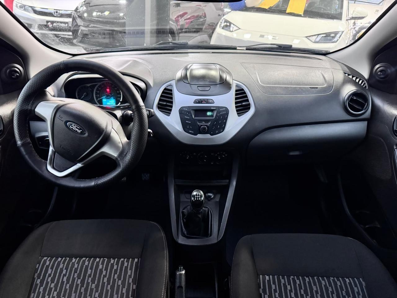 FORD Fiesta Hatch - Foto