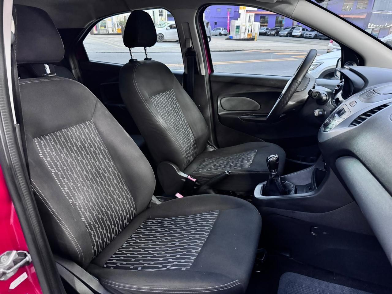 FORD Fiesta Hatch - Foto