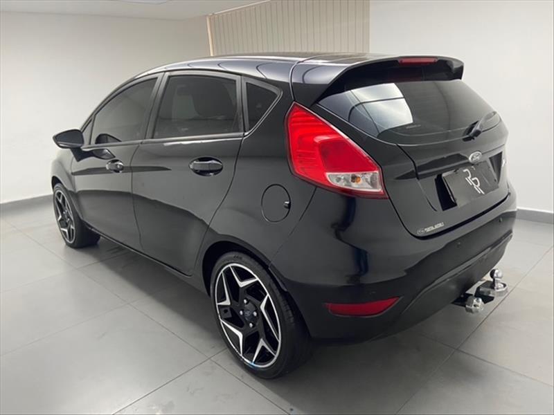 FORD Fiesta Hatch - Foto