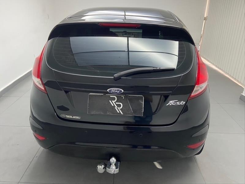 FORD Fiesta Hatch - Foto