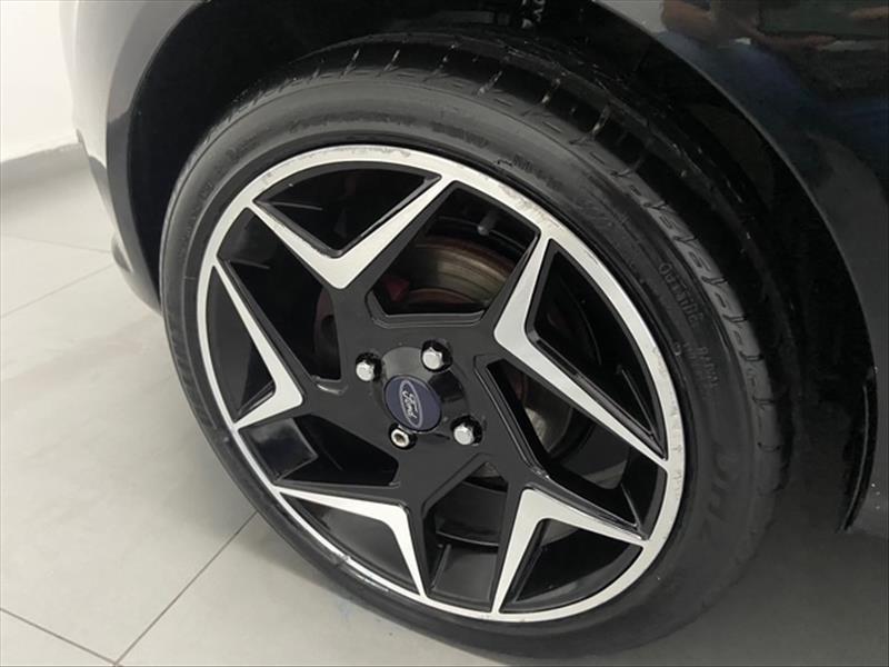 FORD Fiesta Hatch - Foto