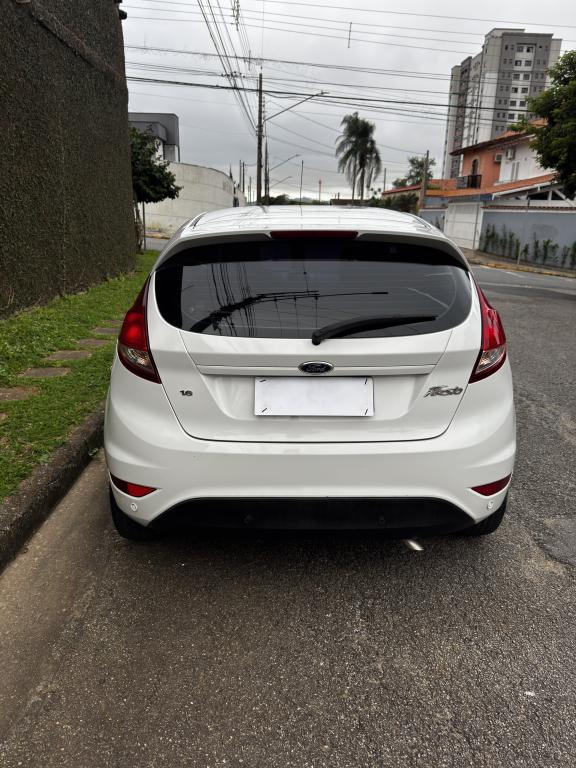 FORD Fiesta Hatch - Foto