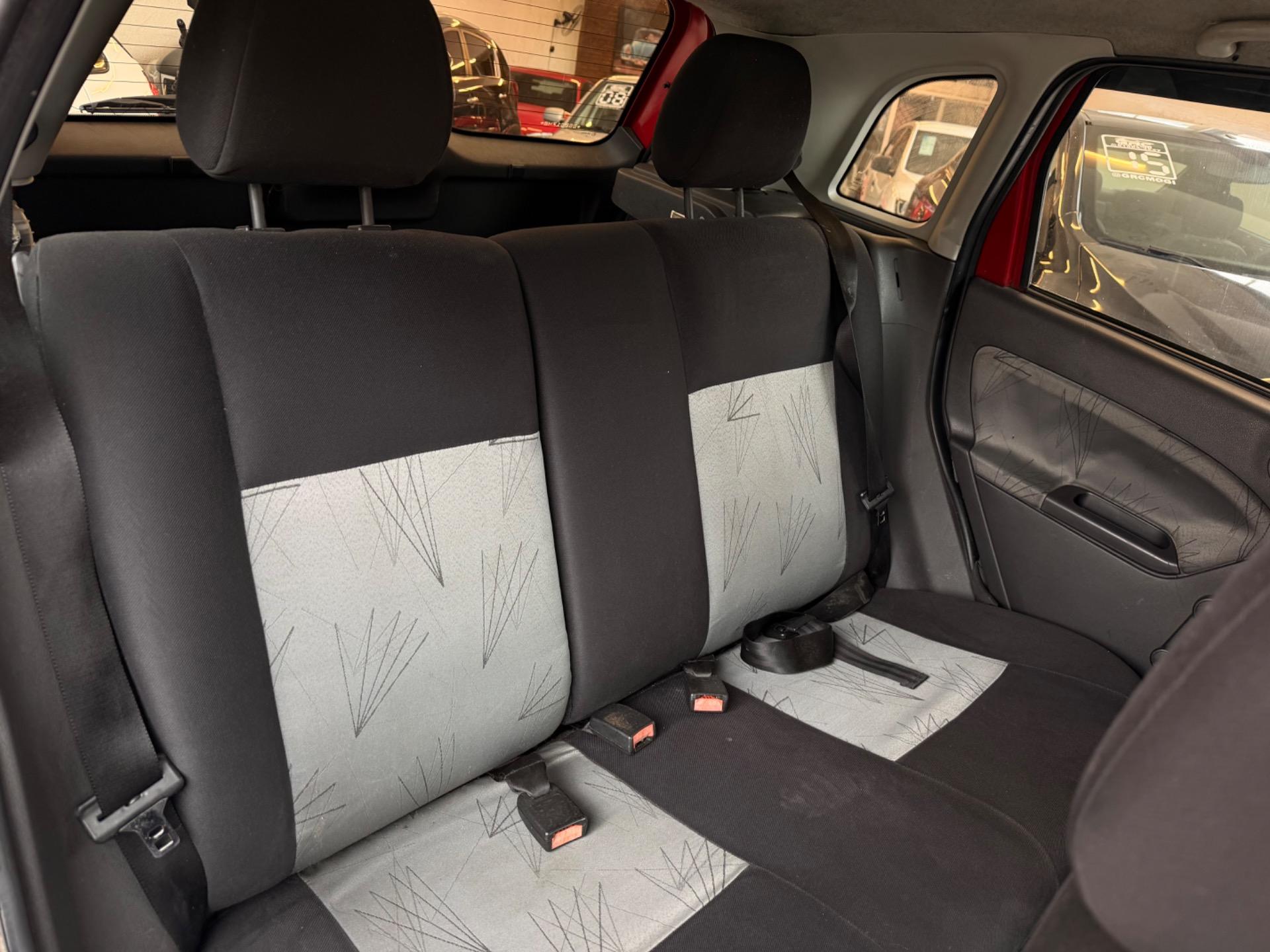 FORD Fiesta Hatch - Foto