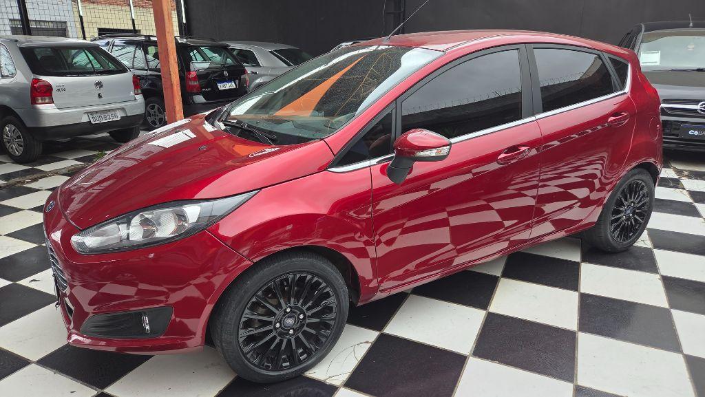 FORD Fiesta Hatch - Foto