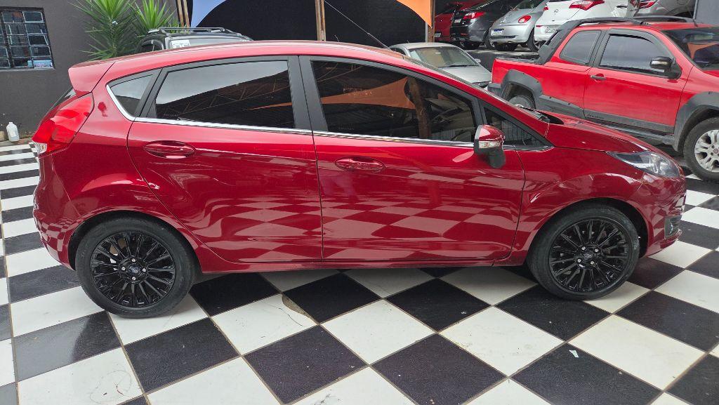 FORD Fiesta Hatch - Foto