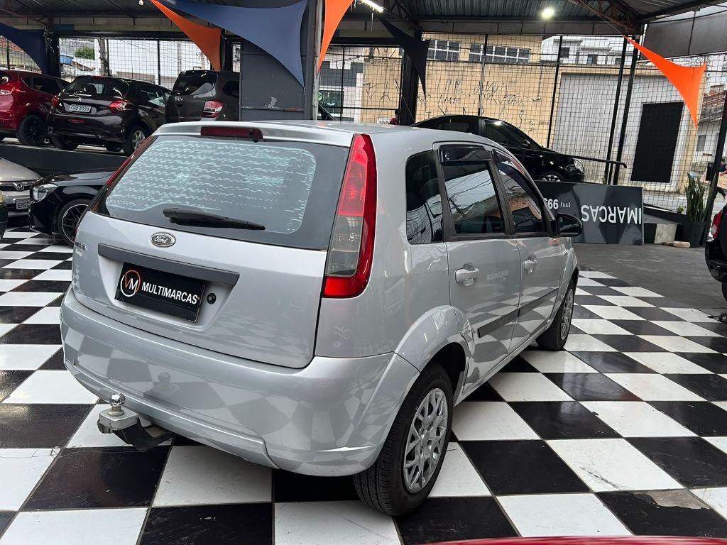 FORD Fiesta Hatch - Foto
