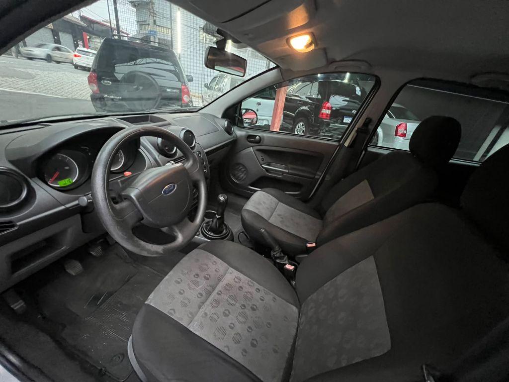 FORD Fiesta Hatch - Foto