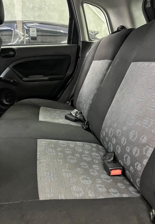 FORD Fiesta Hatch - Foto
