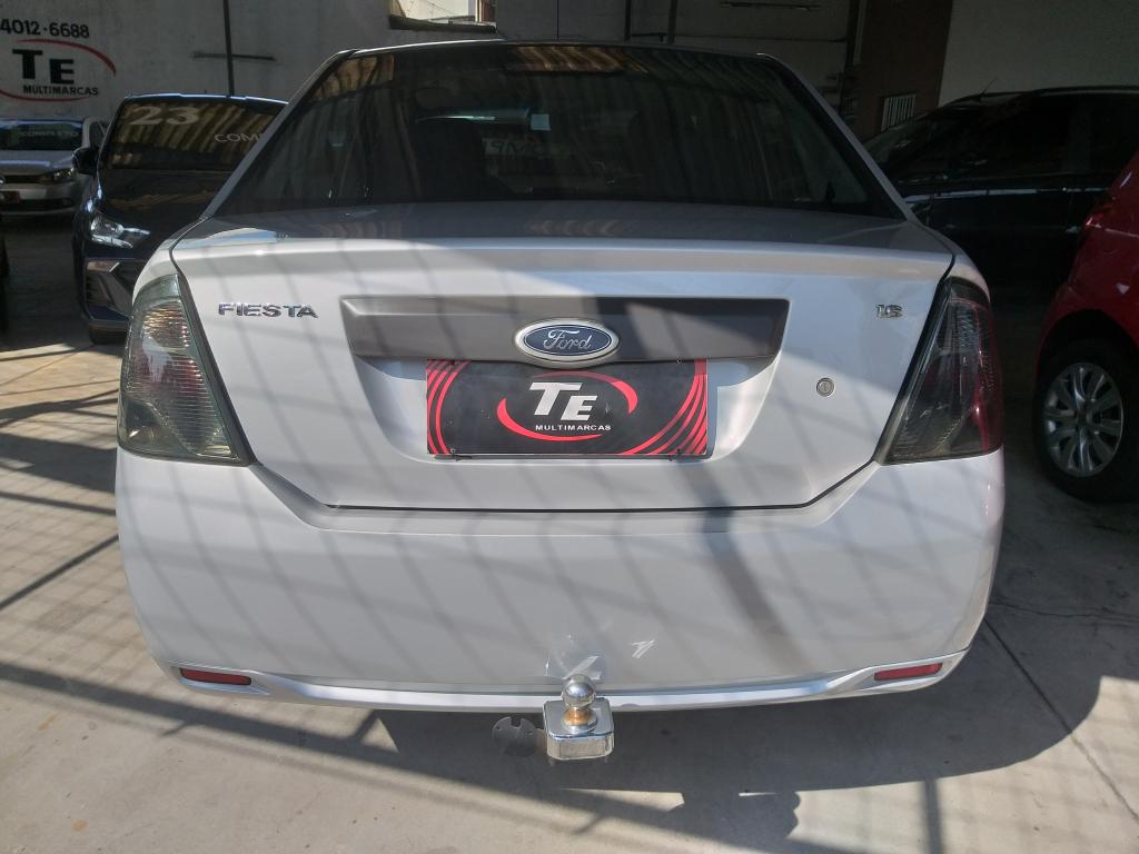 FORD Fiesta Sedan - Foto