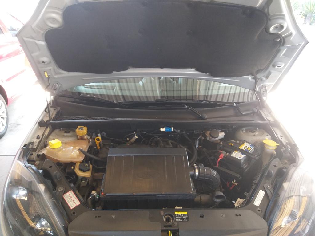 FORD Fiesta Sedan - Foto