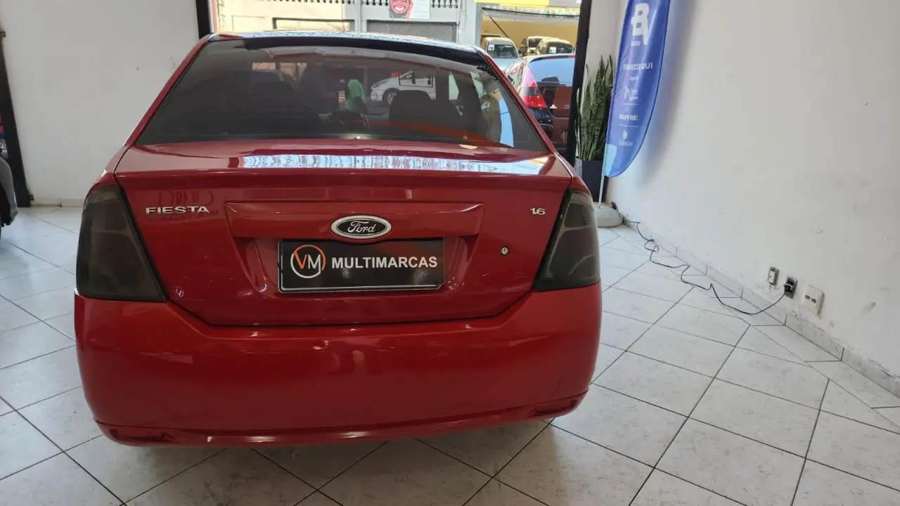 FORD Fiesta Sedan - Foto