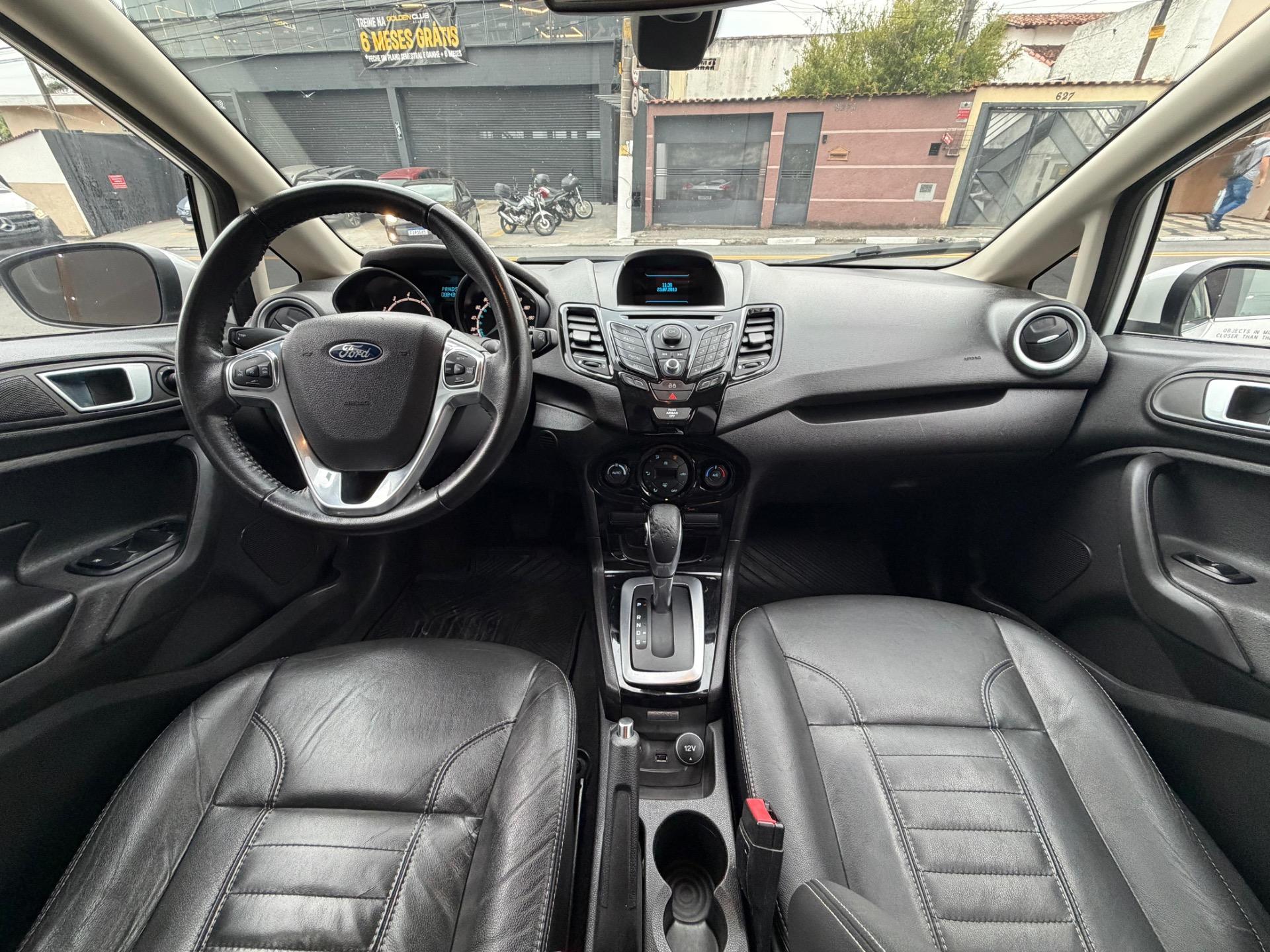 FORD Fiesta Sedan - Foto