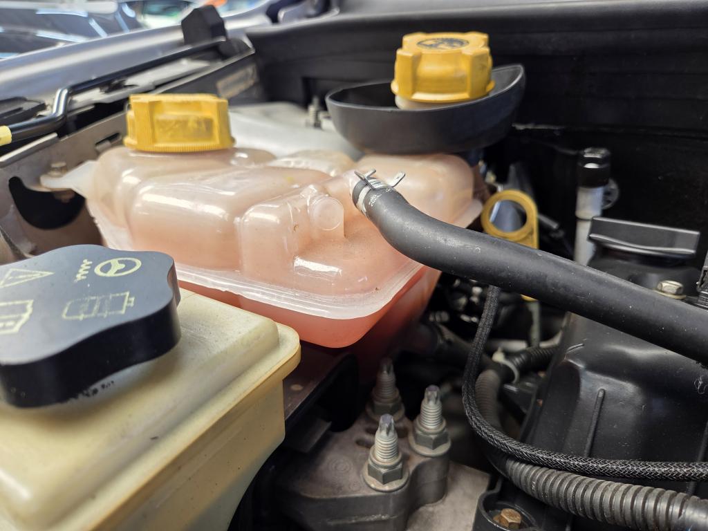 FORD Fiesta Sedan - Foto