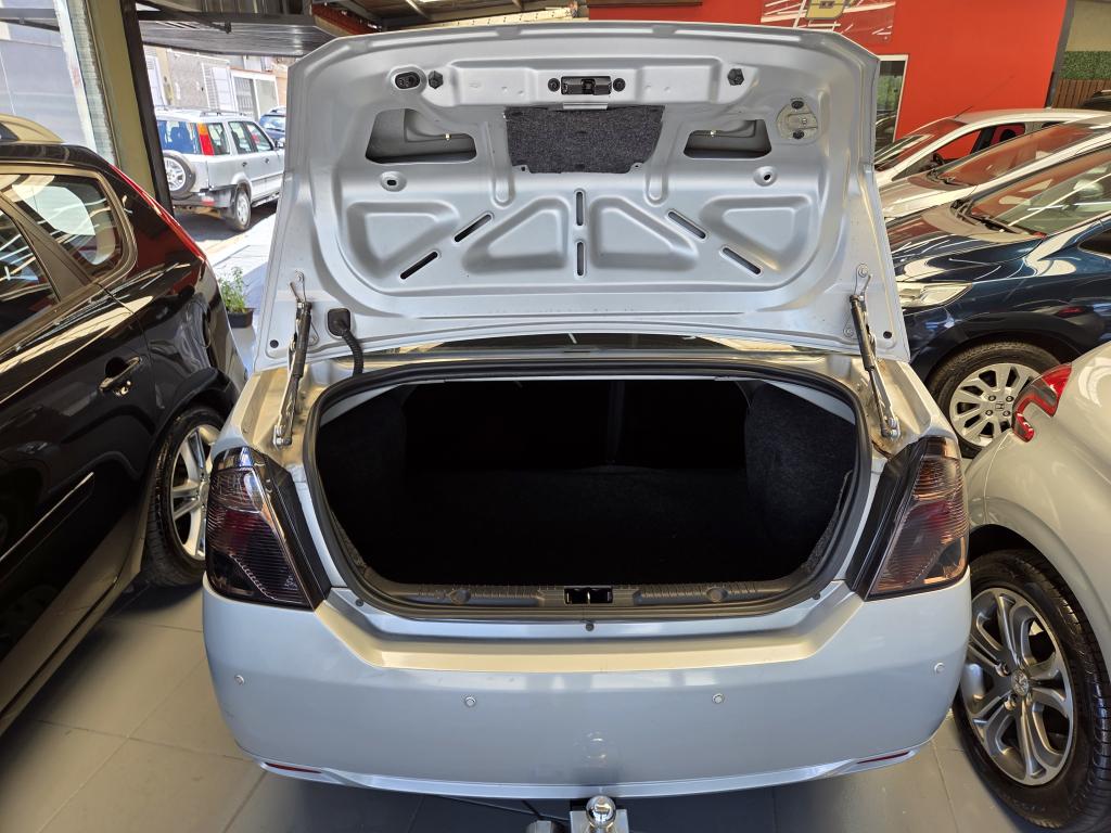 FORD Fiesta Sedan - Foto