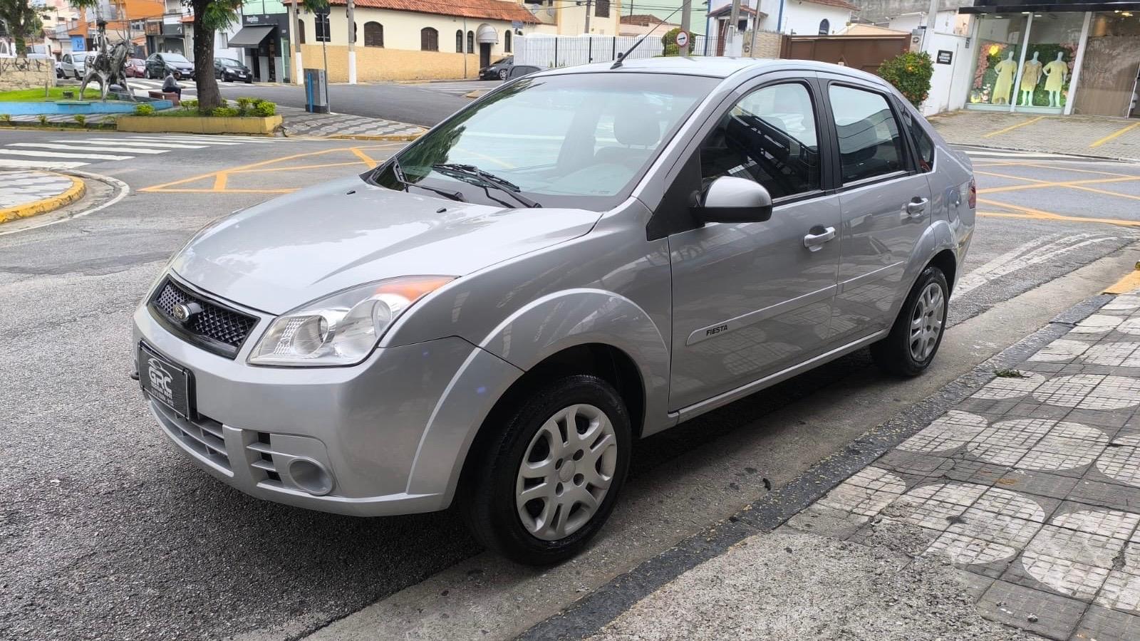 FORD Fiesta Sedan - Foto