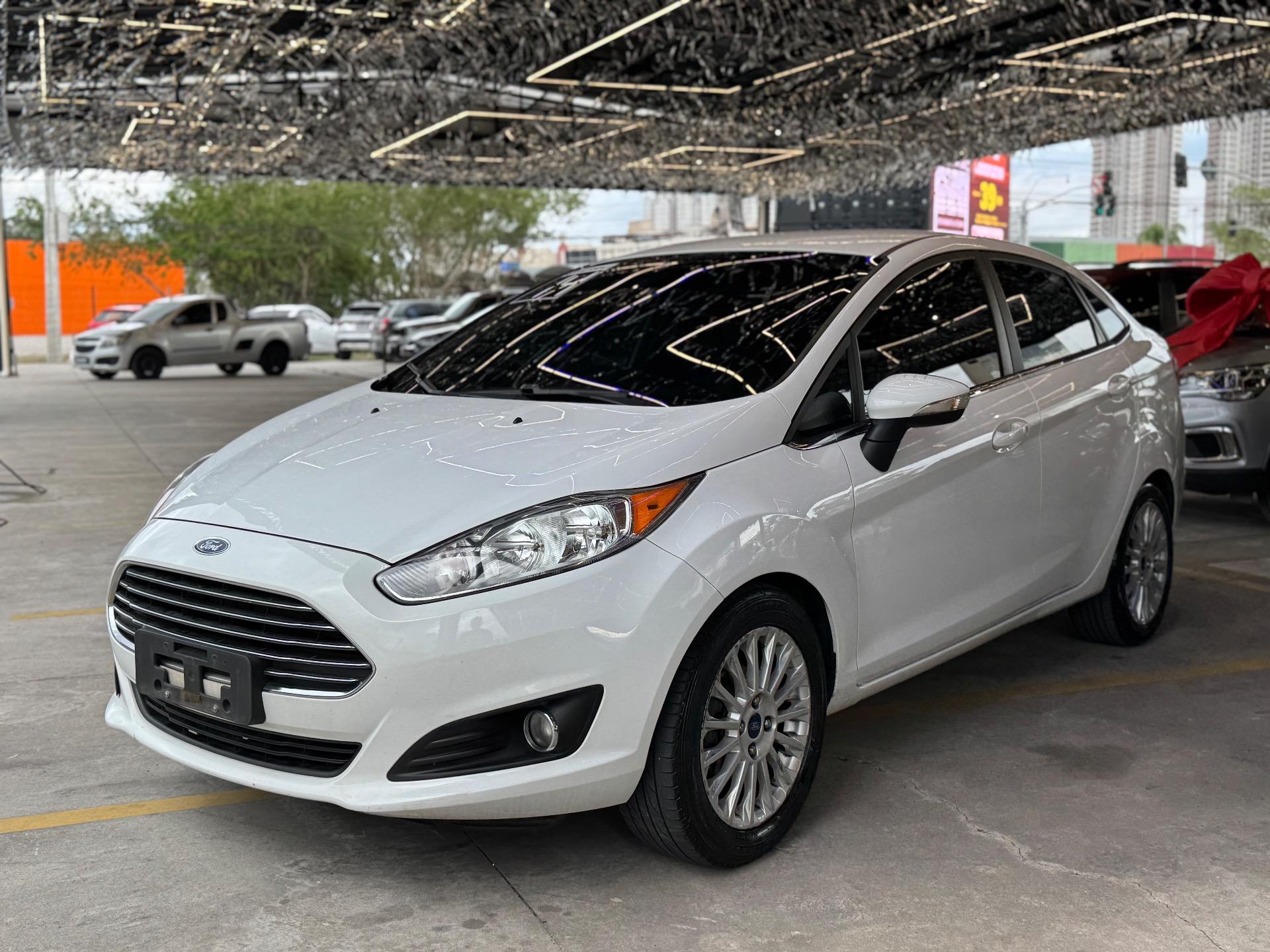 FORD Fiesta Sedan - Foto