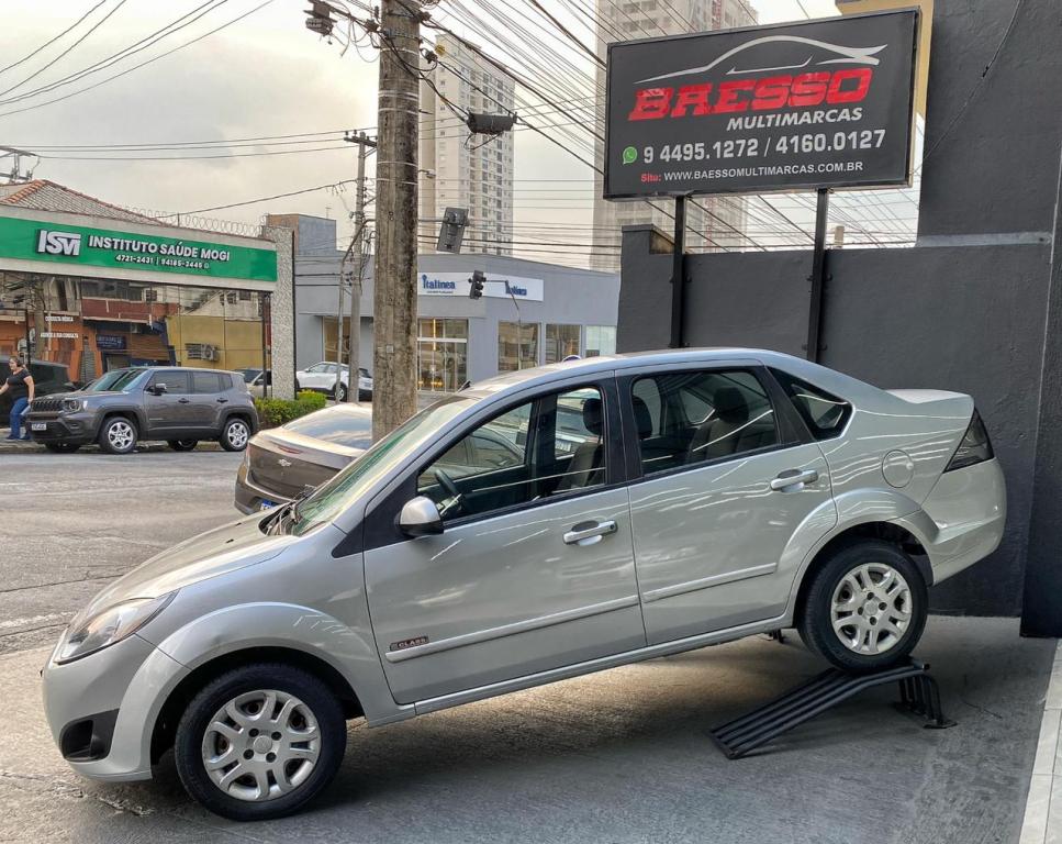 FORD Fiesta Sedan - Foto