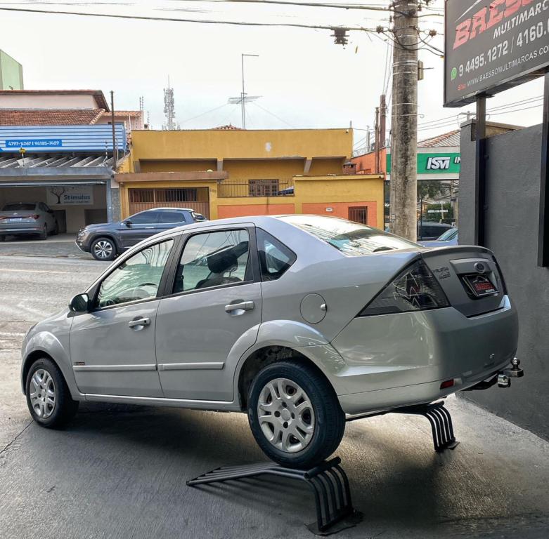 FORD Fiesta Sedan - Foto