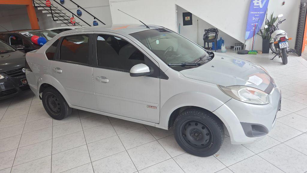 FORD Fiesta Sedan - Foto