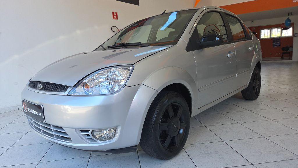 FORD Fiesta Sedan - Foto