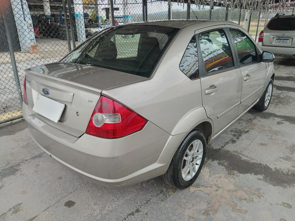 FORD Fiesta Sedan - Foto