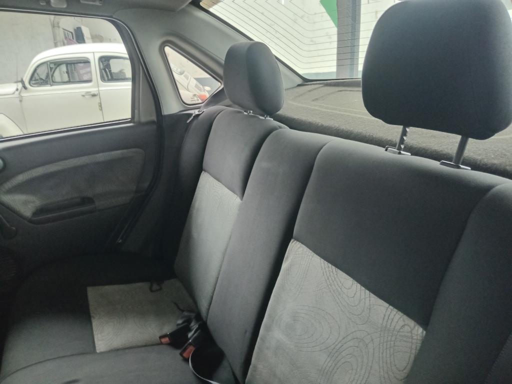 FORD Fiesta Sedan - Foto