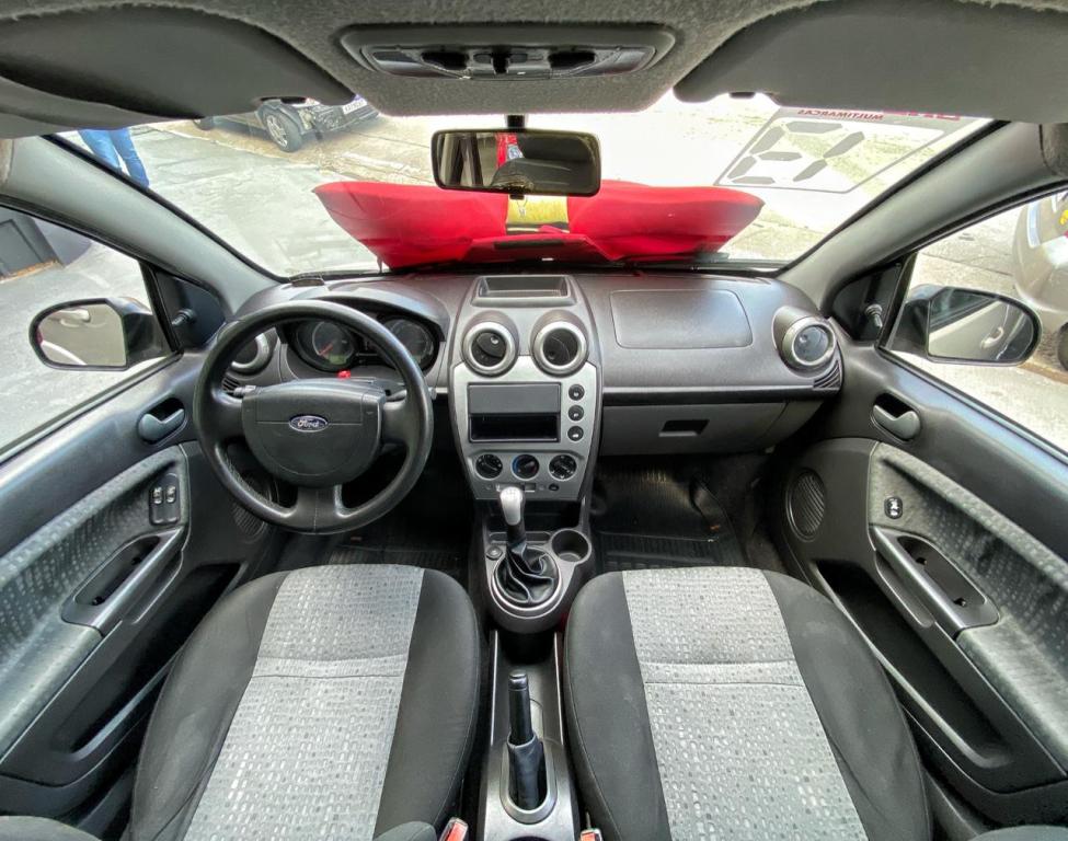 FORD Fiesta Sedan - Foto