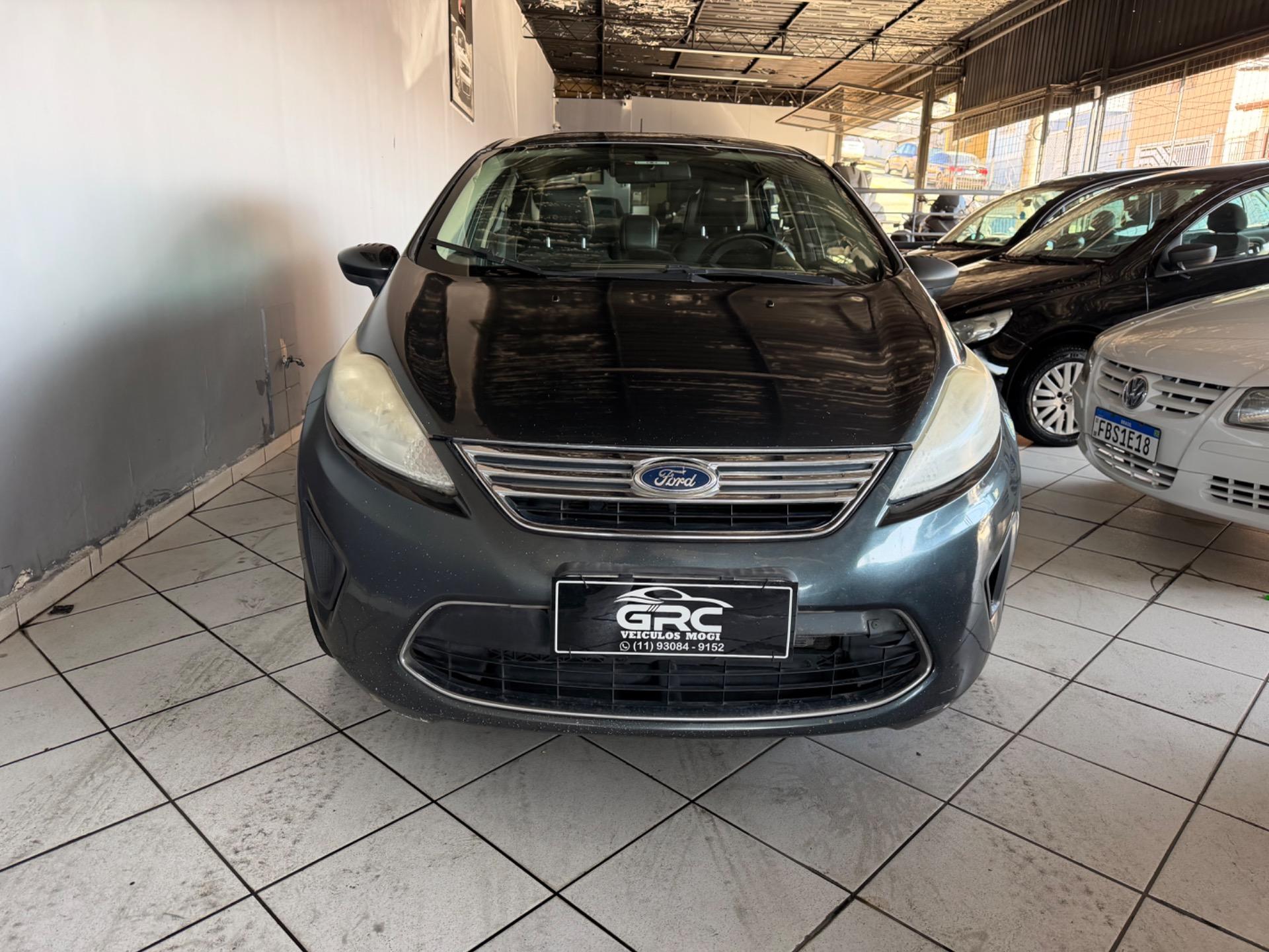 FORD Fiesta Sedan - Foto