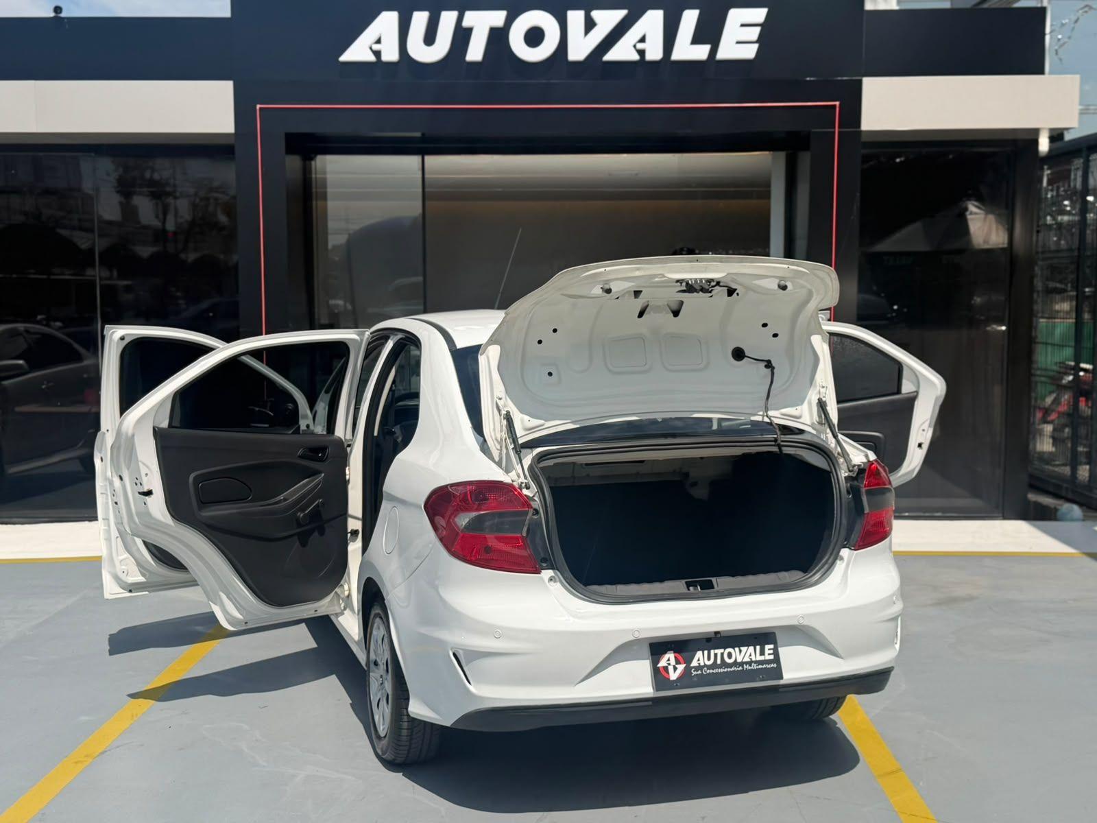 FORD Fiesta Sedan - Foto